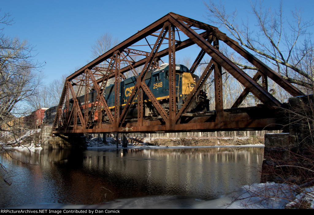 CSXT 2548 Leads RUPO over the Dead River